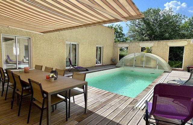 Beautiful Villa in Regional Mountain Park Swimming Pool and Garden 1 h beach