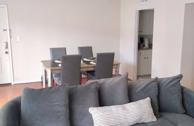 Beautiful, gated, private Condo in the heart of Houston!