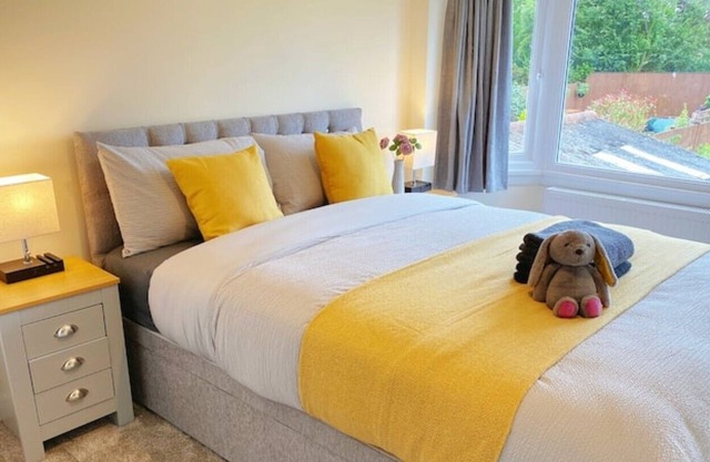 Beautiful Home, BHX Airport, Nec, King Size Beds
