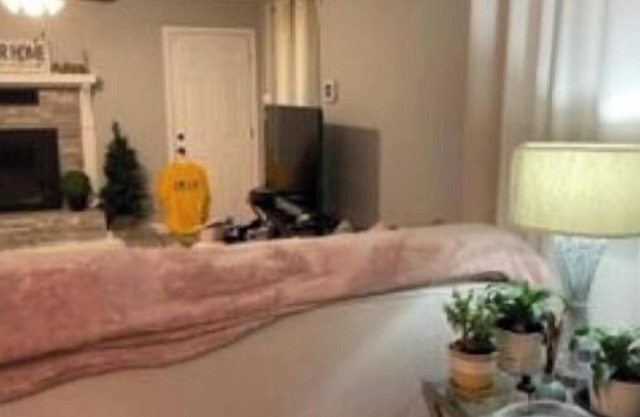 Beautiful home close to Scott AFB, Shiloh, Belleville, & OFallon Illinois