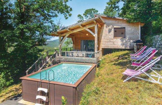 Beautiful home in Bordezac