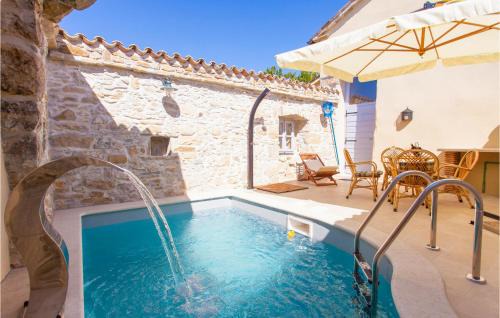 Beautiful Home In Krbune With Wifi