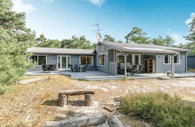 Beautiful home in Nexø with WiFi