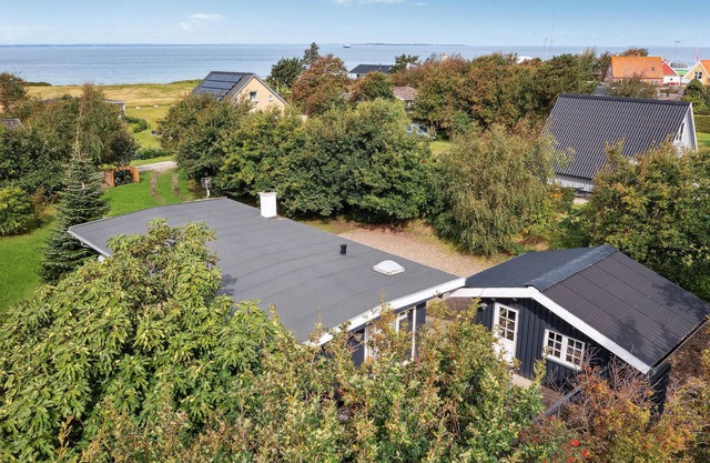 Beautiful home in Samsø with kitchen