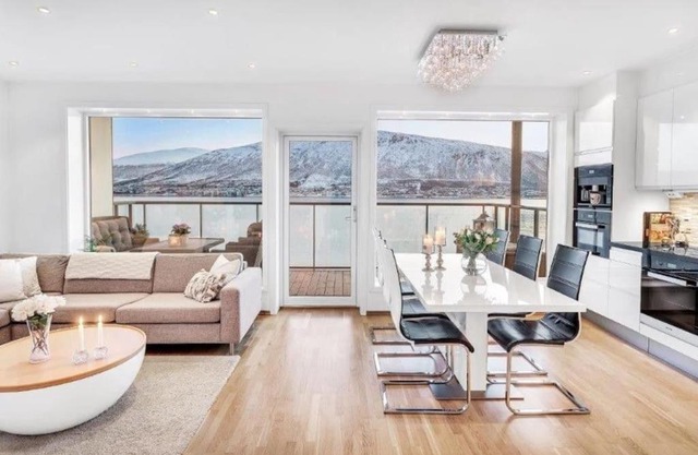 Beautiful home with seaview