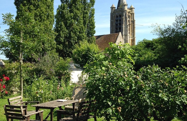 Beautiful house with garden near Paris. Ideal Location JO 2024