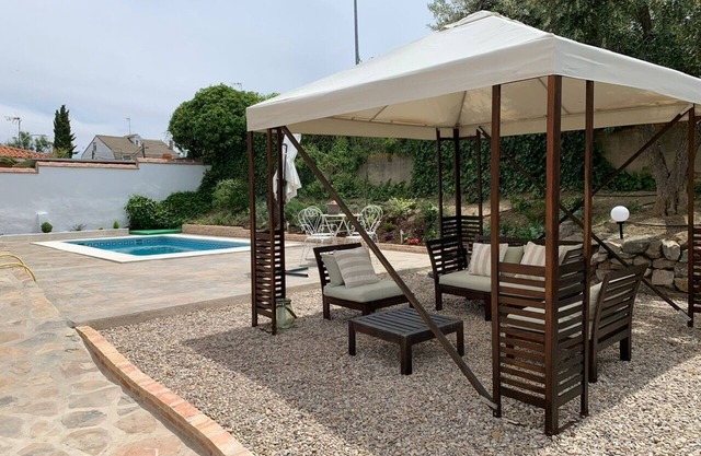 Beautiful house with swimming pool close to Puy du Fou and Toledo