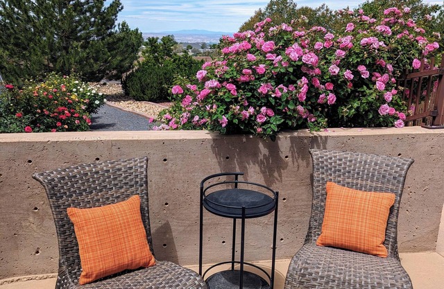 Beautiful mountain and city views from this private Casita