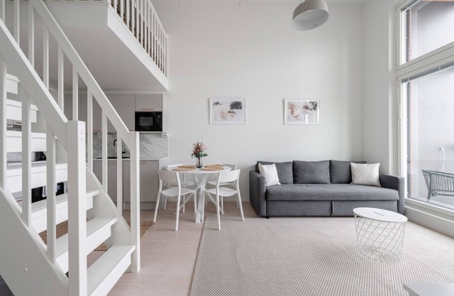 Beautiful New 1BR Loft Apt in Amuri - "Oodi"