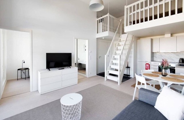 Beautiful New 1BR Loft Apt in Amuri - "Oodi"