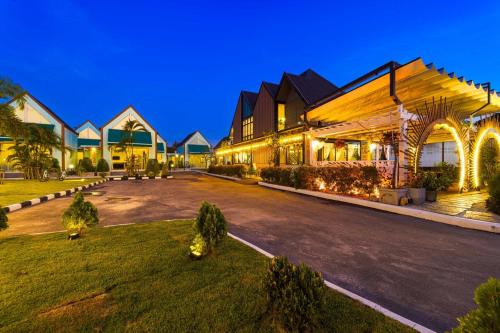 Beautiful new 7 Bedroom Villa Resort - CT7