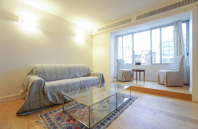 Beautiful new Apartment with carpark