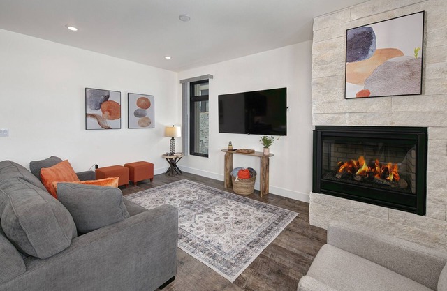 Beautiful New Riverfront Condo in the Heart of Silverthorne