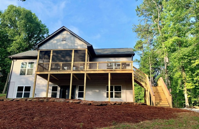 Beautiful, NEWLY BUILT Lake Martin Home