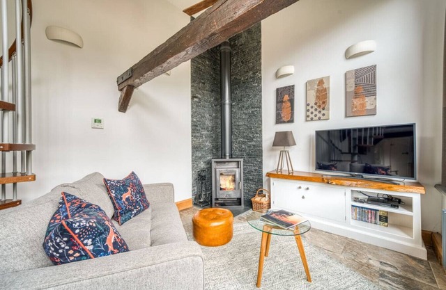 Beautiful Old Barn | New Forest | Just For Two