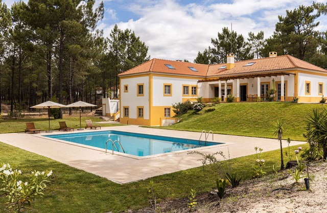 Beautiful private villa for 8 guests with private pool, TV and terrace