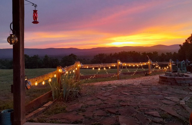 Beautiful, Private 75 acres with amazing home and views