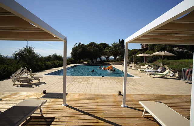 Beautiful private villa with WIFI, A/C, private pool, TV, terrace, pets allowed and panoramic view