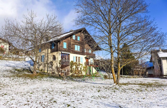 Beautiful private villa for 10 guests with WIFI, TV, balcony and panoramic view