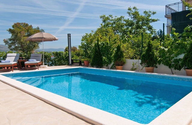 Beautiful private villa for 10 guests with private pool, A/C, WIFI, TV and terrace