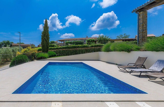 Beautiful private villa for 8 people with WIFI, private pool, A/C, TV, terrace and panoramic view