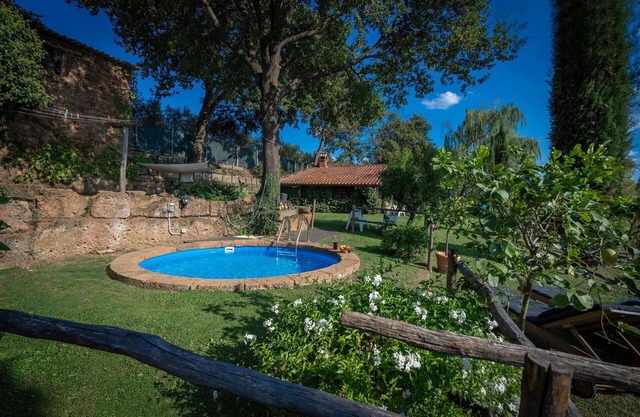 Beautiful private villa with private pool, A/C, WIFI, TV, patio, pets allowed and panoramic view