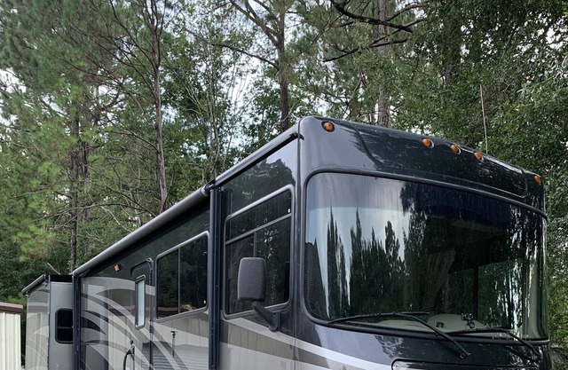 Beautiful RV with salt water pool and hot tub