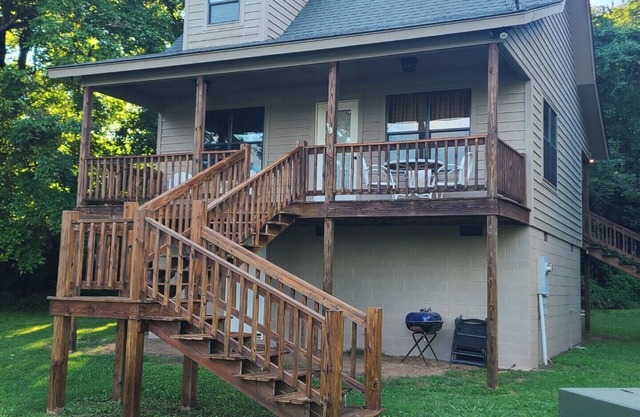 Beautiful Secluded Cabin on the White River