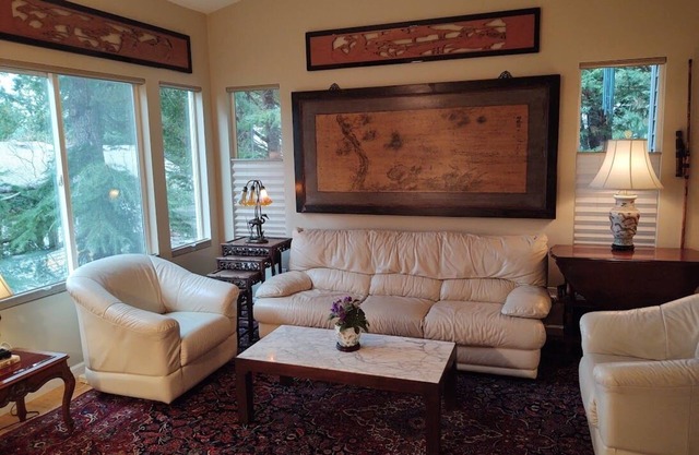 Beautiful, secure, private townhouse in Silverdale.