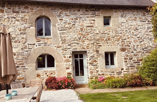 Beautiful Stone House in an Idyllic location close to Lac De Guerledan