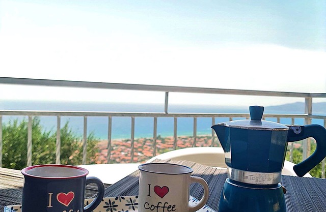 Beautiful studio apartment HOLIDAY HOME MIRAMARE