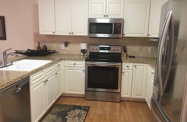 Beautiful Townhome Near Glacier Park!