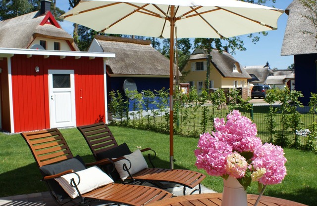 Beautiful vacation home "Svanvithe" - heated hot tub/sauna/WLan/fireplace