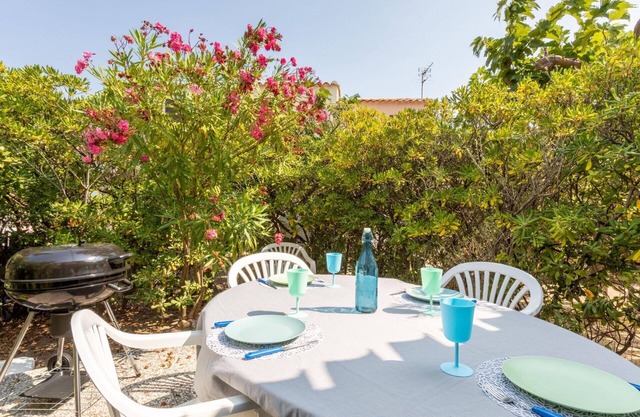 Beautiful villa for 4 people with WIFI, TV and parking