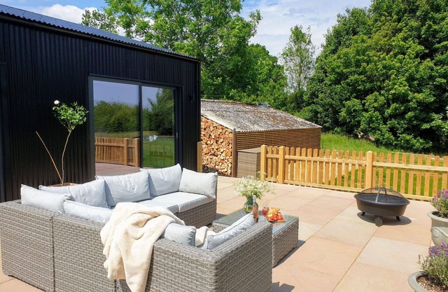 Beautiful villa for 4 guests with WIFI, TV and terrace
