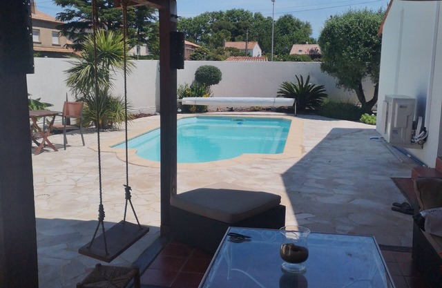 Beautiful villa with private pool 5 minutes from La Mer