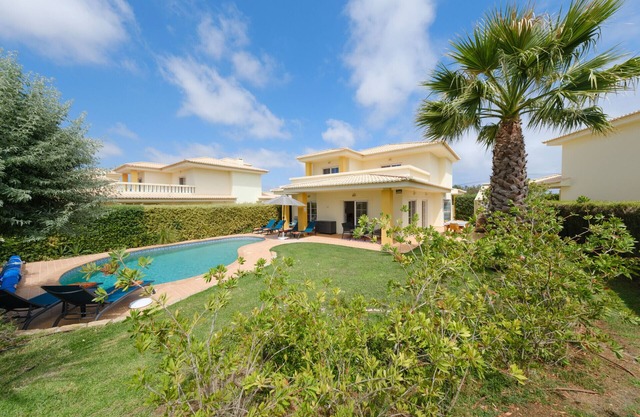 Beautiful villa with private pool [130]
