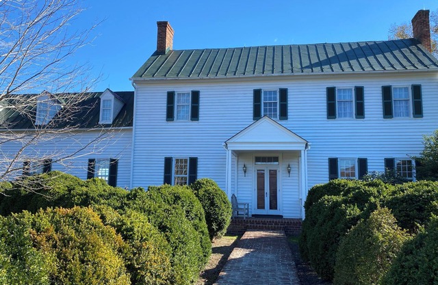 Beautifully renovated 1780 historic estate and horse farm