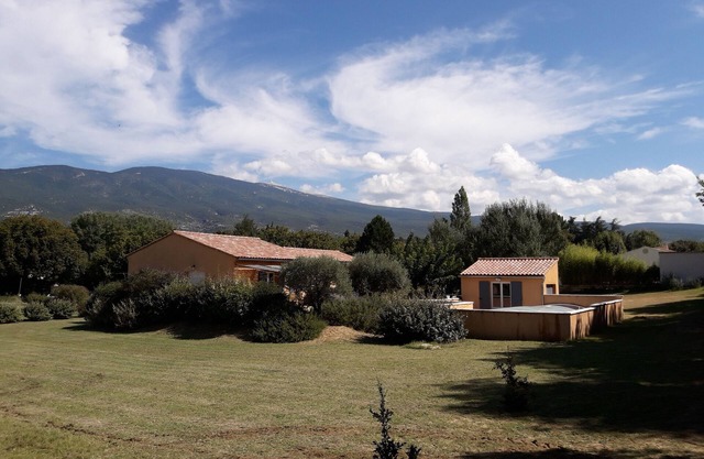 Bedoin new villa (100m town center) Mont Ventoux, private pool