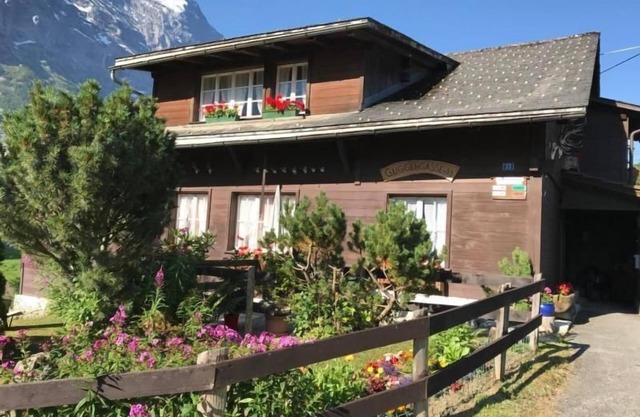 Beim Faulensee Apartment with 2 beds on the first floor east