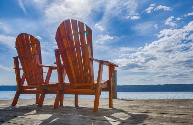 Below the Vineyard: Ideal Lakeside Retreat!