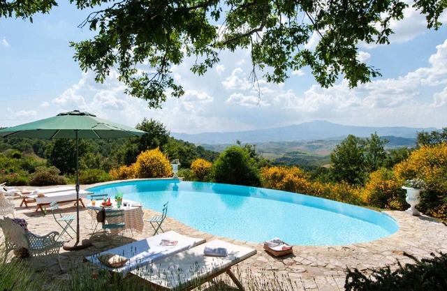 Belvilla by OYO Holiday home with a swimming pool