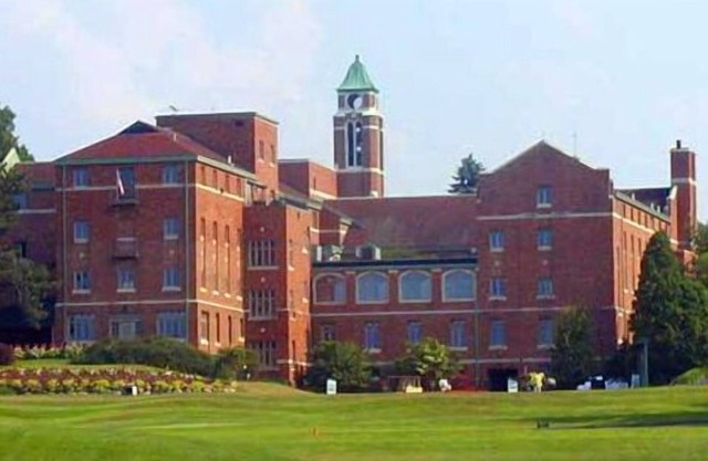 Bertram Inn at Glenmoor