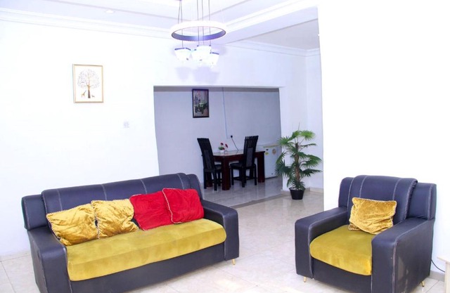 Best Choice Home 2bedroom Shortlet peter ODILI OR STADIUM -Free Wifi & 24hrs light -N75,000