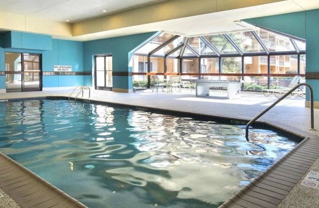Best Place to Stay in Mahwah! Onsite Pool, Free Parking, Pets Allowed