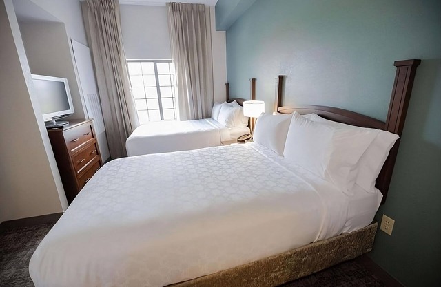 Best Value, Quality Stay! 2 Units Close to Bluebonnet Swamp Nature Center! Pool!