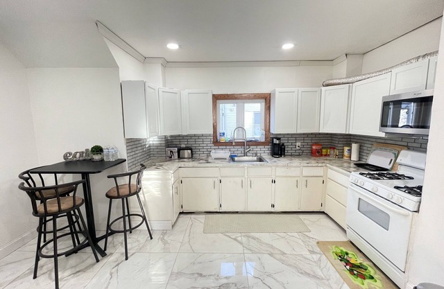 “Big Groups” Lovely Spacious Cozy Home