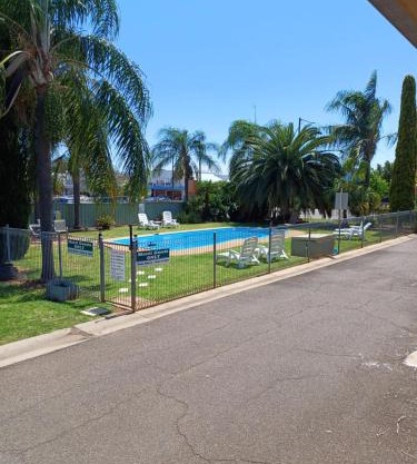 Billabong Motel