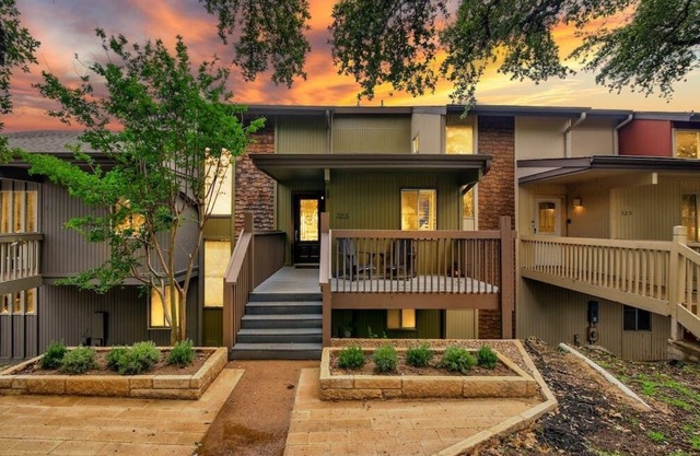 Billie Jean, Lake Travis - Sleeps 8 Lake Access