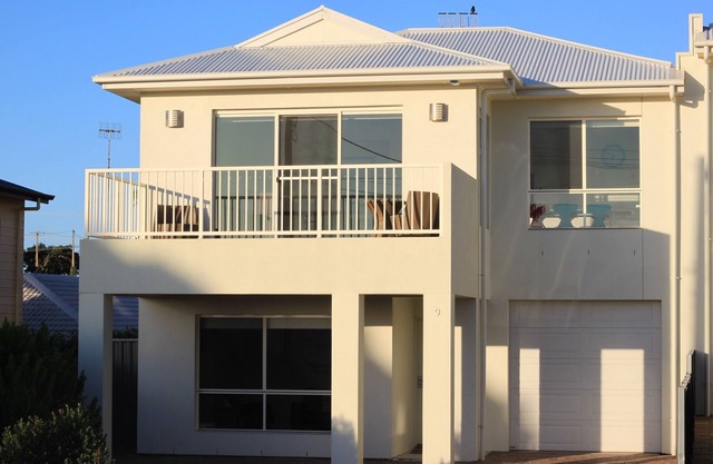 Billila at Hayborough, Victor Harbor - family friendly with sea views